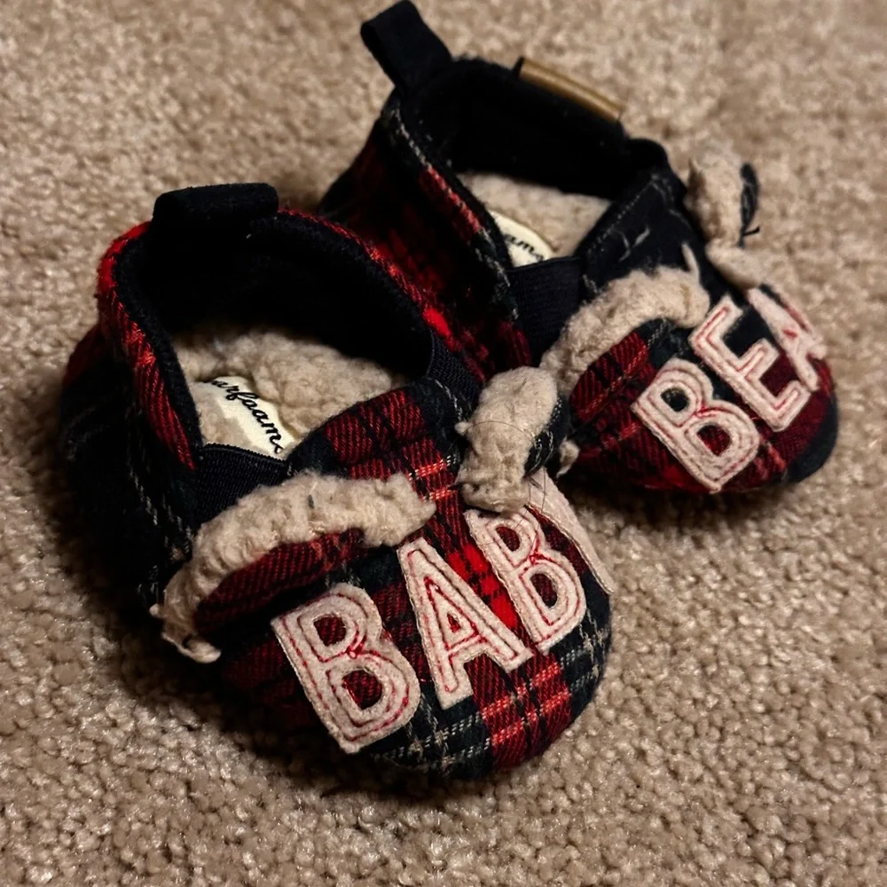 Dearfoams Plaid Christmas ‘BABY BEAR’ Slippers 0-3M